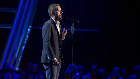 Vídeo: Ángel Cortés canta ‘Una furtiva lágrima’ en las ‘Audiciones a ciegas’ Ángel Cortés canta ‘Una furtiva lágrima’ en las ‘Audiciones a ciegas’ de ‘La Voz’