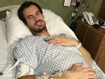 Andy Murray, tras su operación de cadera en Londres Andy Murray, tras su operación de cadera en Londres