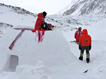 Parte de la expedición de Alex Txikon en el K2 Parte de la expedición de Alex Txikon en el K2