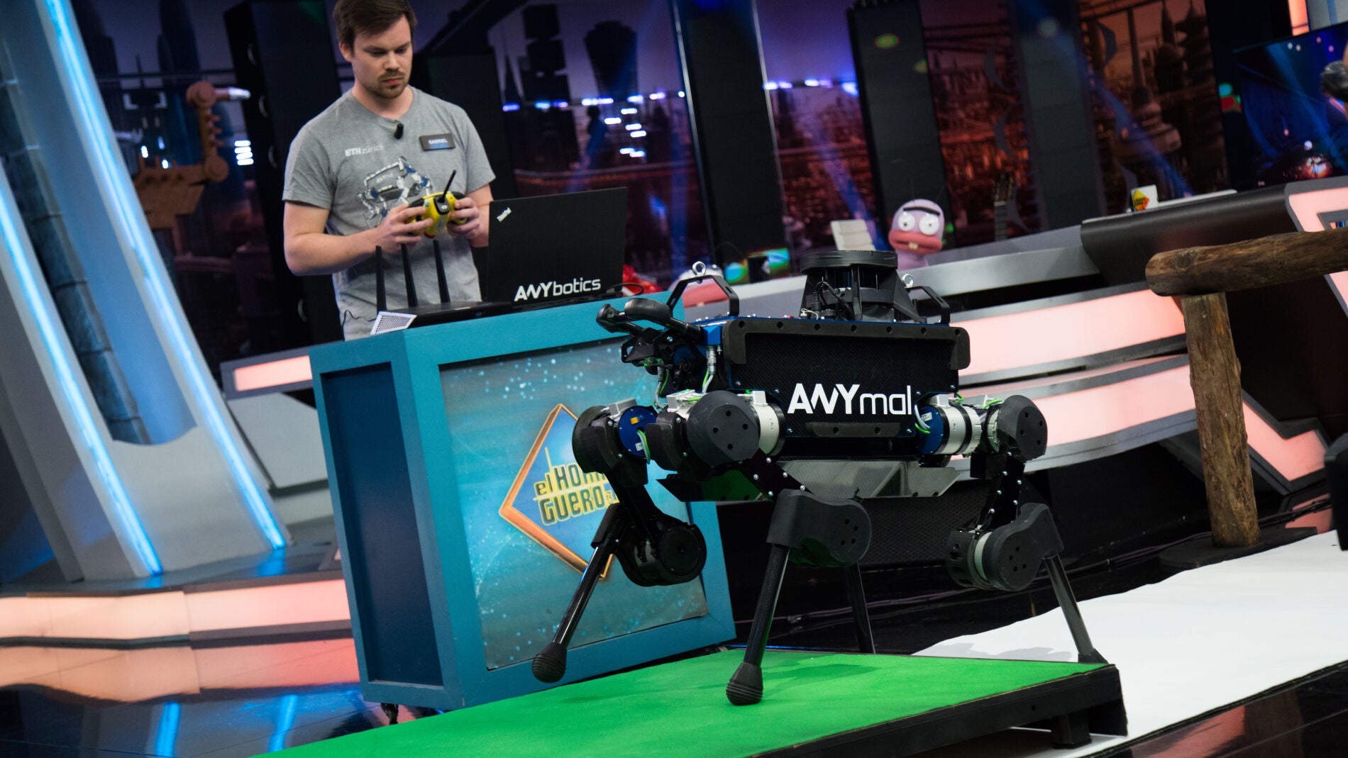 Marron presenta el 'perro robot' en 'El Hormiguero 3.0': es capaz de llegar donde otros no pueden 