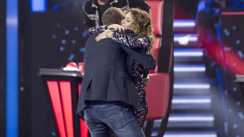 Paulina Rubio suma la voz de Ángel Cortés a su equipo: “Me ha cautivado tu tono de voz”