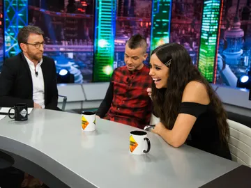 Dabiz Muñoz confiesa en 'El Hormiguero 3.0' cómo decide sus viajes con Cristina Pedroche Dabiz Muñoz confiesa en 'El Hormiguero 3.0' cómo decide sus viajes con Cristina Pedroche
