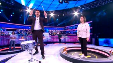 Arturo Valls hace el redoble de '¡Ahora Caigo!' por primera vez 