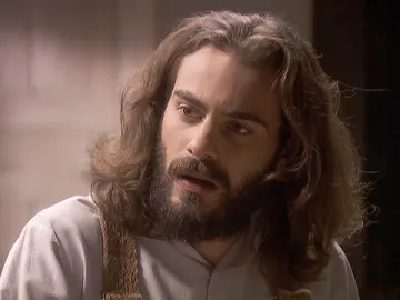 Isaac le planta cara a Antolina: "Marcharnos no es una opción" Isaac le planta cara a Antolina: "Marcharnos no es una opción"