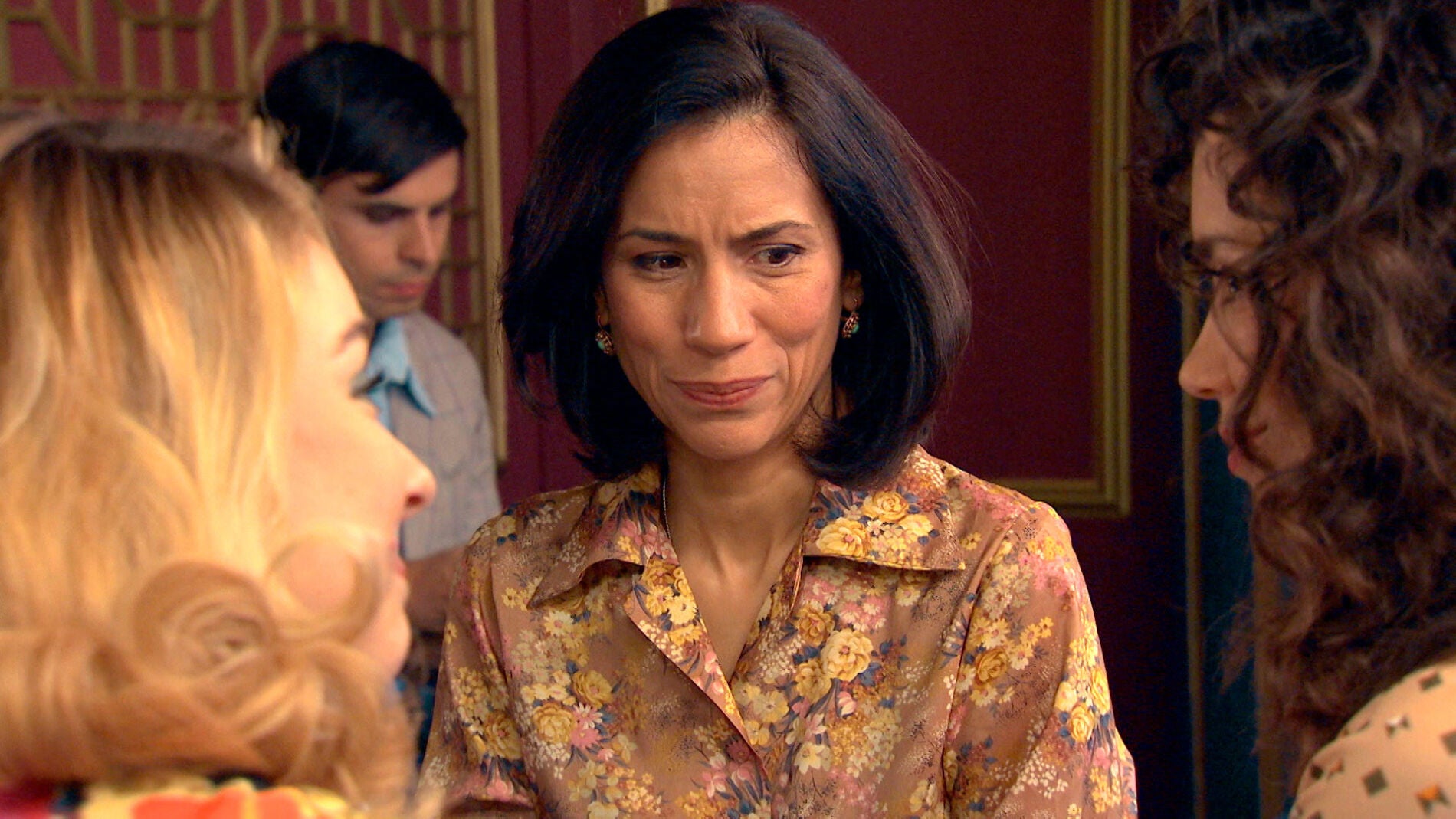 Manolita, inc&oacute;moda en el encuentro con Luisita y Amelia