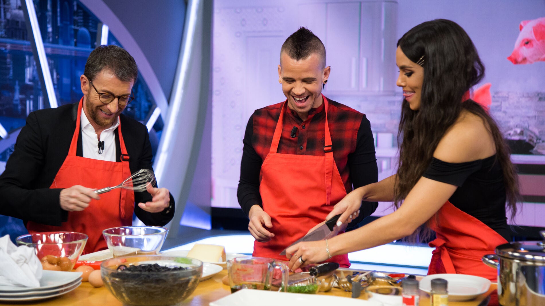 Disfruta de la "carbonara Pedroche" de la mano de Dabiz Mu&ntilde;oz, Cristina Pedroche y Pablo Motos en 'El Hormiguero 3.0'
