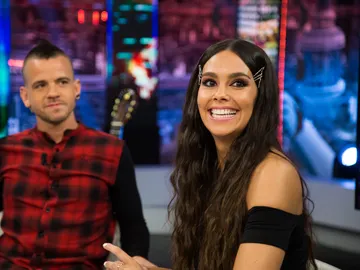 Cristina Pedroche anima a Dabiz Muñoz en 'El Hormiguero 3.0' en su afición por el running: Cristina Pedroche anima a Dabiz Muñoz en 'El Hormiguero 3.0' en su afición por el running: