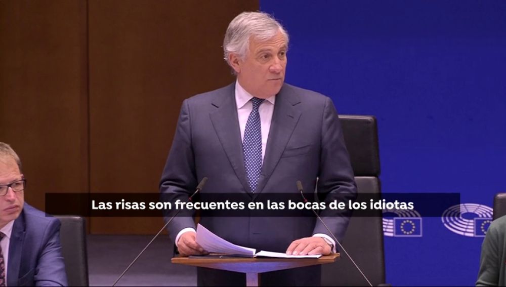 Tajani responde a las carcajadas de los eurodiputados de izquierdas tras sus declaraciones sobre Venezuela: "las risas son frecuentes en las bocas de idiotas"