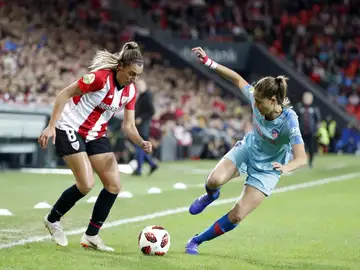 María Díaz y Laia Aleixandri, durante el Athletic-Atlético de la Copa de la Reina María Díaz y Laia Aleixandri, durante el Athletic-Atlético de la Copa de la Reina