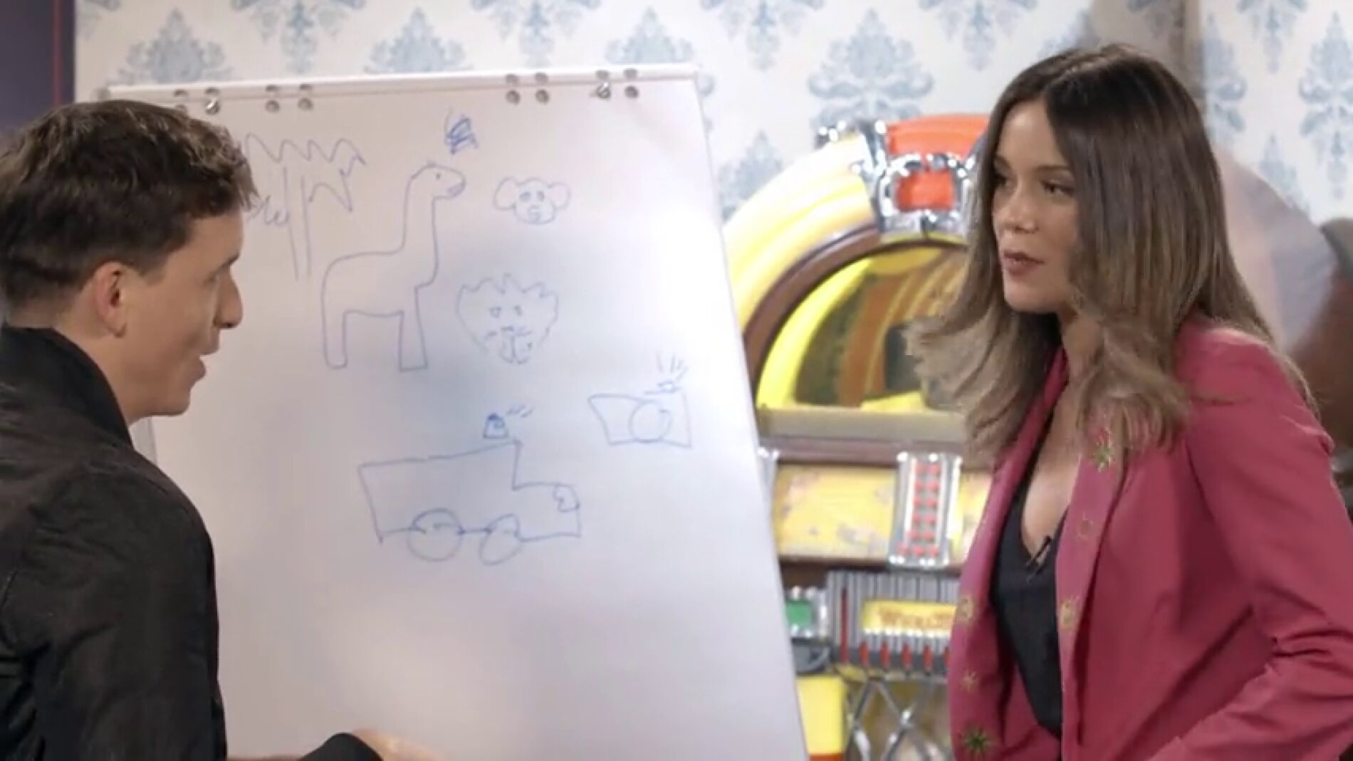 M&uacute;sica sin palabras, el divertido reto de Xuso Jones a Lorena G&oacute;mez