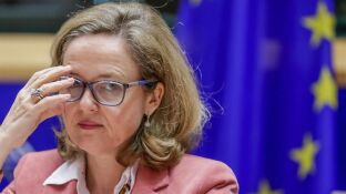 La ministra de Econom&iacute;a, Nadia Calvi&ntilde;o