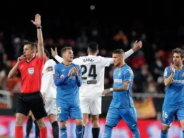 Estrada Fernández, en el Valencia vs Getafe en Mestalla Estrada Fernández, en el Valencia vs Getafe en Mestalla