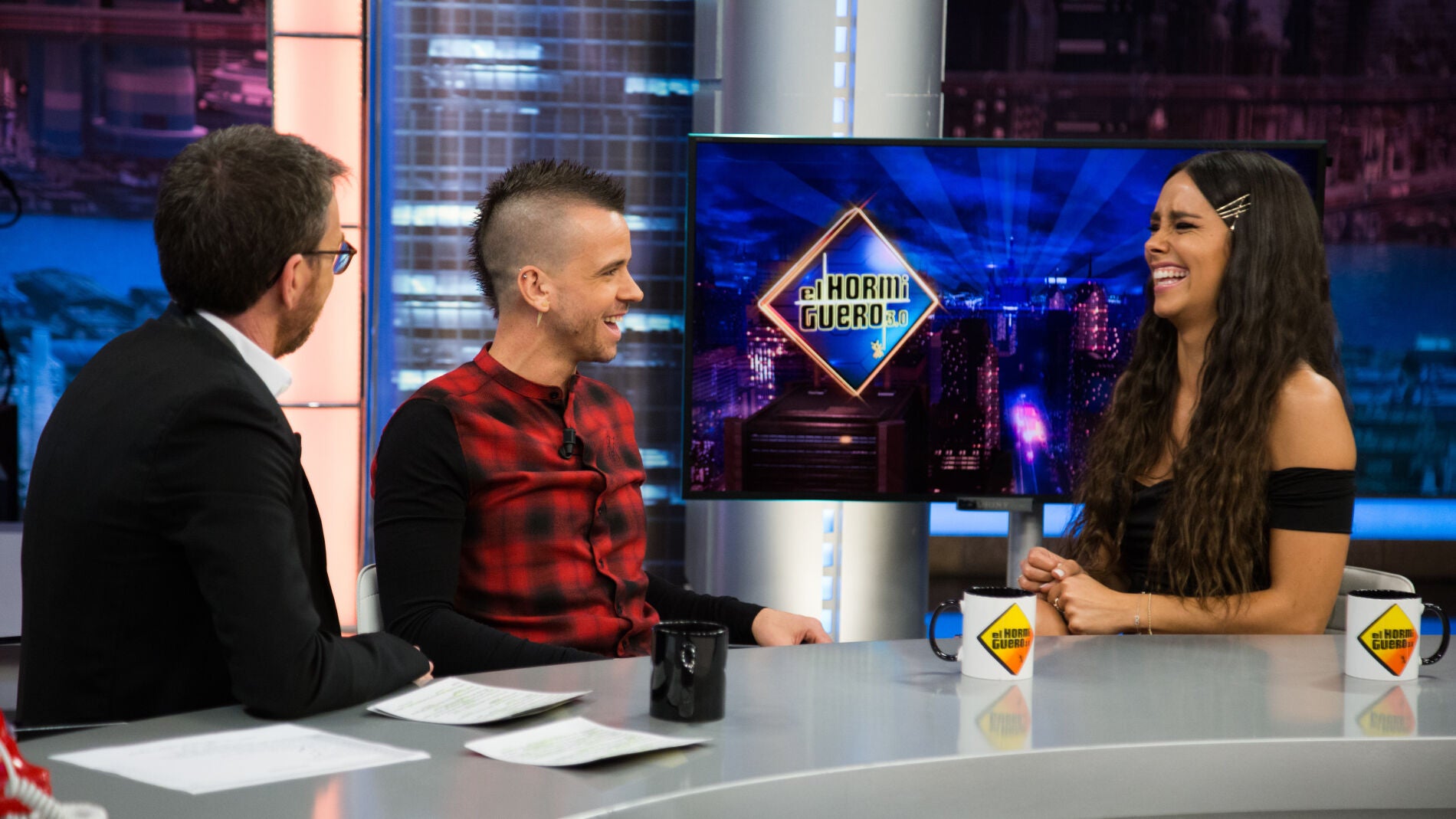 Cristina Pedroche y Dabiz Mu&ntilde;oz confiesan en 'El Hormiguero 3.0' sus secretos de pareja: "Hay abracito y besito matinal"