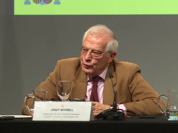 Borrell dice que "naturalmente" el Gobierno reconocerá a Guaidó el lunes si Maduro no convoca elecciones