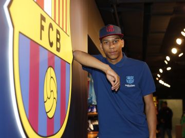 Todibo, nuevo jugador del Barcelona