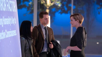 Ben descubre el objetivo de los experimentos con pasajeros del vuelo 828