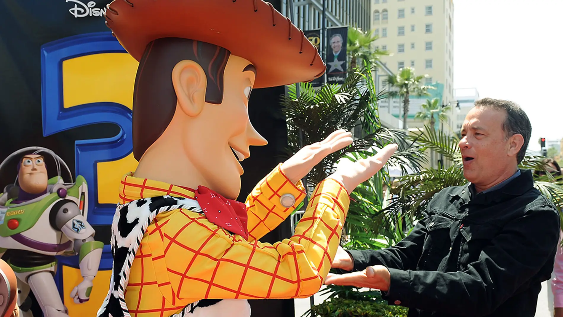 Tom Hanks junto a Woody de 'Toy Story'