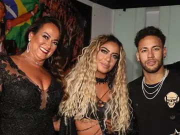 Neymar, junto a su hermana Rafaella Neymar, junto a su hermana Rafaella