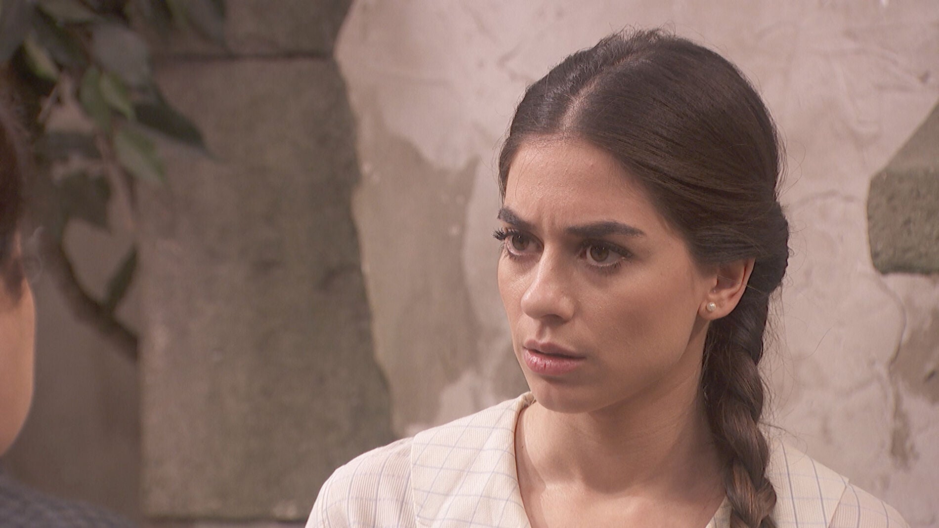 Elsa, a Consuelo: "&iquest;Sabe algo de &Aacute;lvaro que yo no se?"