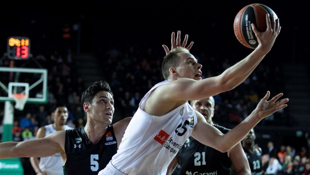 Kremen Prepelic entra a canasta