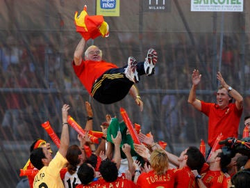 Luis Aragonés, en la celebración por la Eurocopa de 2008