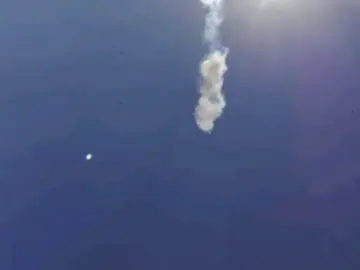 Un meteorito cae sobre Pinar del Río, Un meteorito cae sobre Pinar del Río,