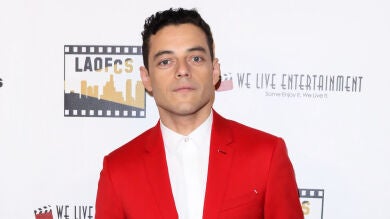 Una famosa actriz publica una foto de Rami Malek de joven y nadie logra reconocerlo