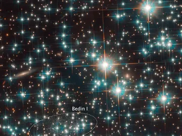 El telescopio Hubble descubre fortuitamente una nueva galaxia de casi la misma edad que el Universo El telescopio Hubble descubre fortuitamente una nueva galaxia de casi la misma edad que el Universo