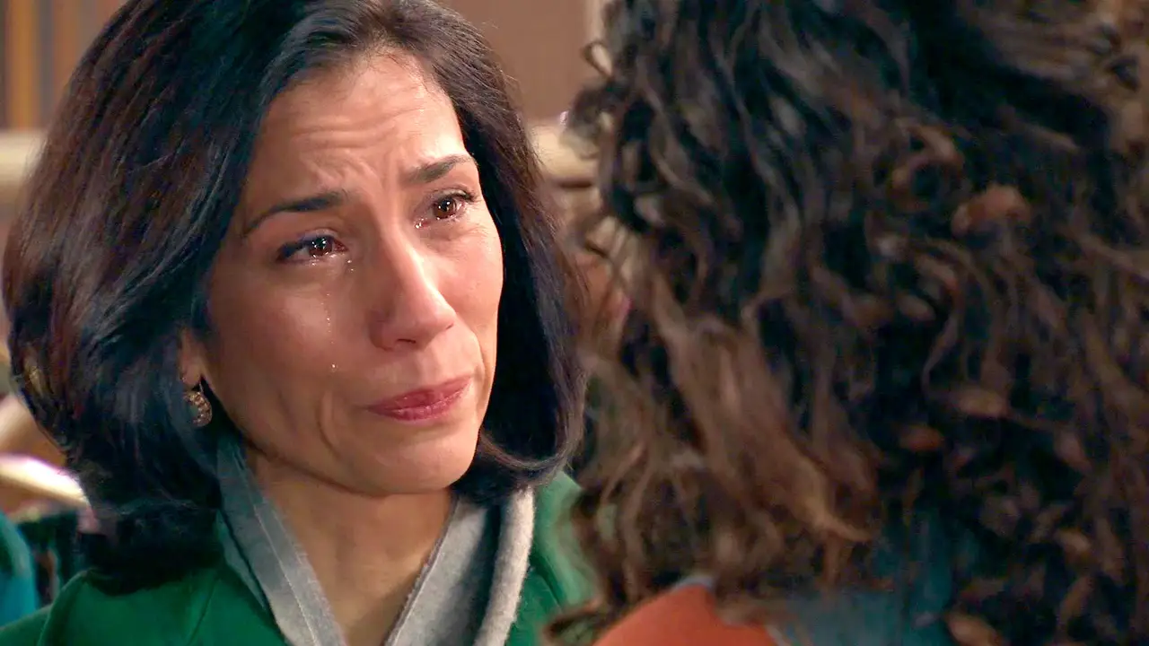VÍDEO - AMAR: Manolita se disculpa con Amelia: "Pagué contigo todos mis problemas, solo quiero que Luisita sea feliz"