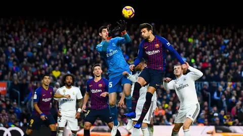 Barcelona - Real Madrid: Momento de un Clásico entre Real Madrid y Barcelona Momento de un Clásico entre Real Madrid y Barcelona