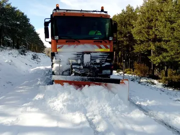 La nieve obliga a cortar otra vez la autovía Rías Bajas a camiones en Zamora La nieve obliga a cortar otra vez la autovía Rías Bajas a camiones en Zamora