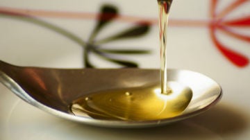 Restos del aceite de oliva sirven para eliminar farmacos en el agua residual