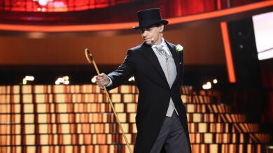 Carlos Baute se convierte en un galán con ‘Puttin' on the Ritz’ de Fred Astaire