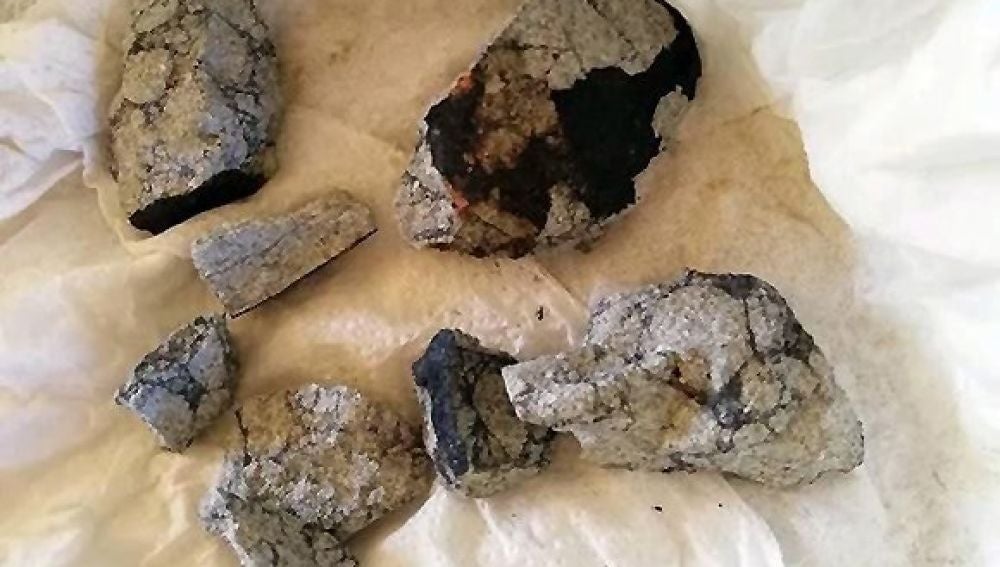 Trozos del meteorito caído en Cuba