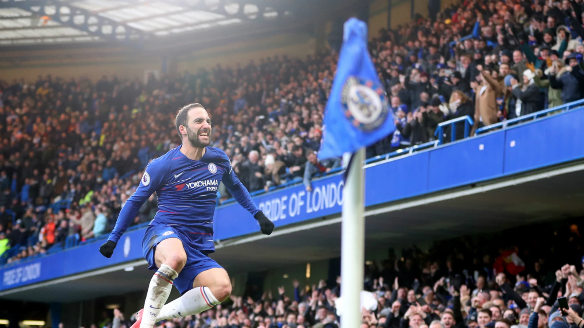HIguaín celebra un gol con el Chelsea HIguaín celebra un gol con el Chelsea