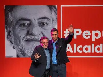 Pepu Hernández y Pedro Sánchez Pepu Hernández y Pedro Sánchez