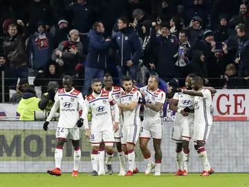 El Olympique de Lyon celebra un gol El Olympique de Lyon celebra un gol