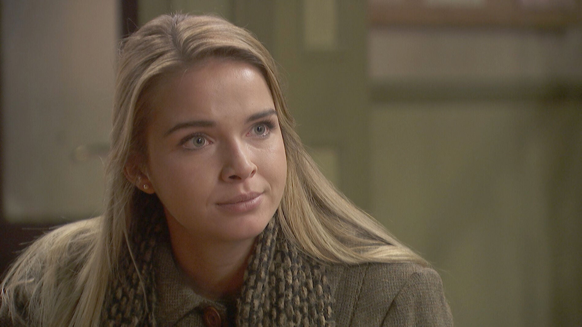 La indignaci&oacute;n de Antolina sobre el contrato de &Aacute;lvaro 