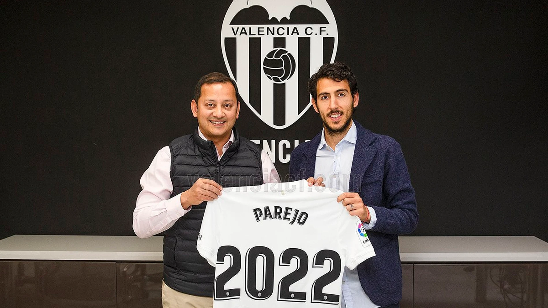 El Valencia anuncia la renovación de Dani Parejo El Valencia anuncia la renovación de Dani Parejo
