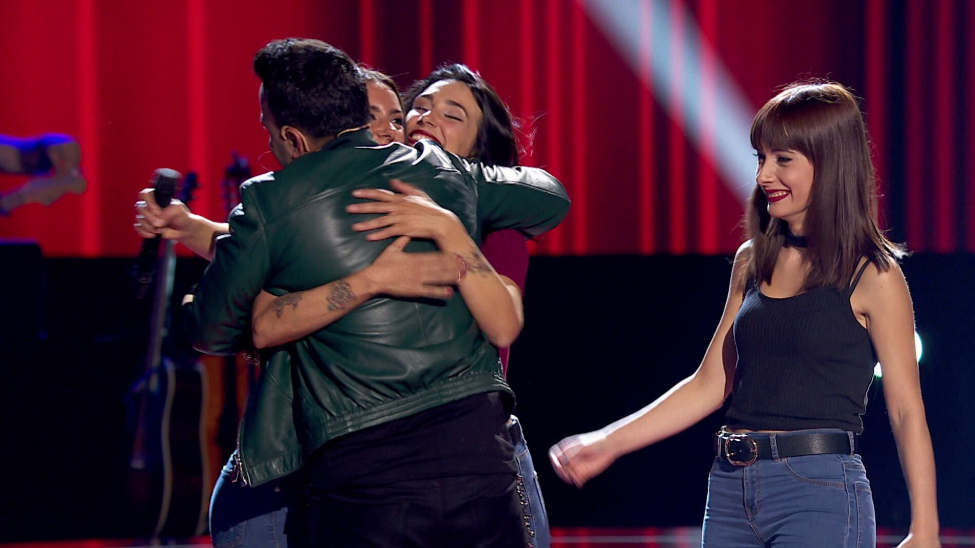 V&iacute;deo: Luis Fonsi suma al &lsquo;Trio Gavana&rsquo; a su equipo