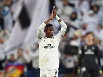 Vinicius aplaude a la afición del Real Madrid Vinicius aplaude a la afición del Real Madrid