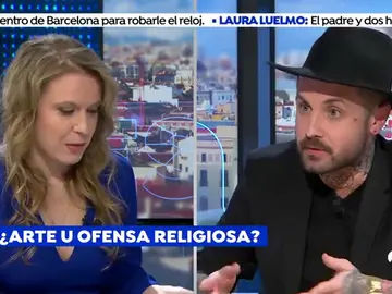 El artista denunciado por escribir 'pederastia' con hostias consagradas: "Hay una persecución continua a los artistas" El artista denunciado por escribir 'pederastia' con hostias consagradas: "Hay una persecución continua a los artistas"