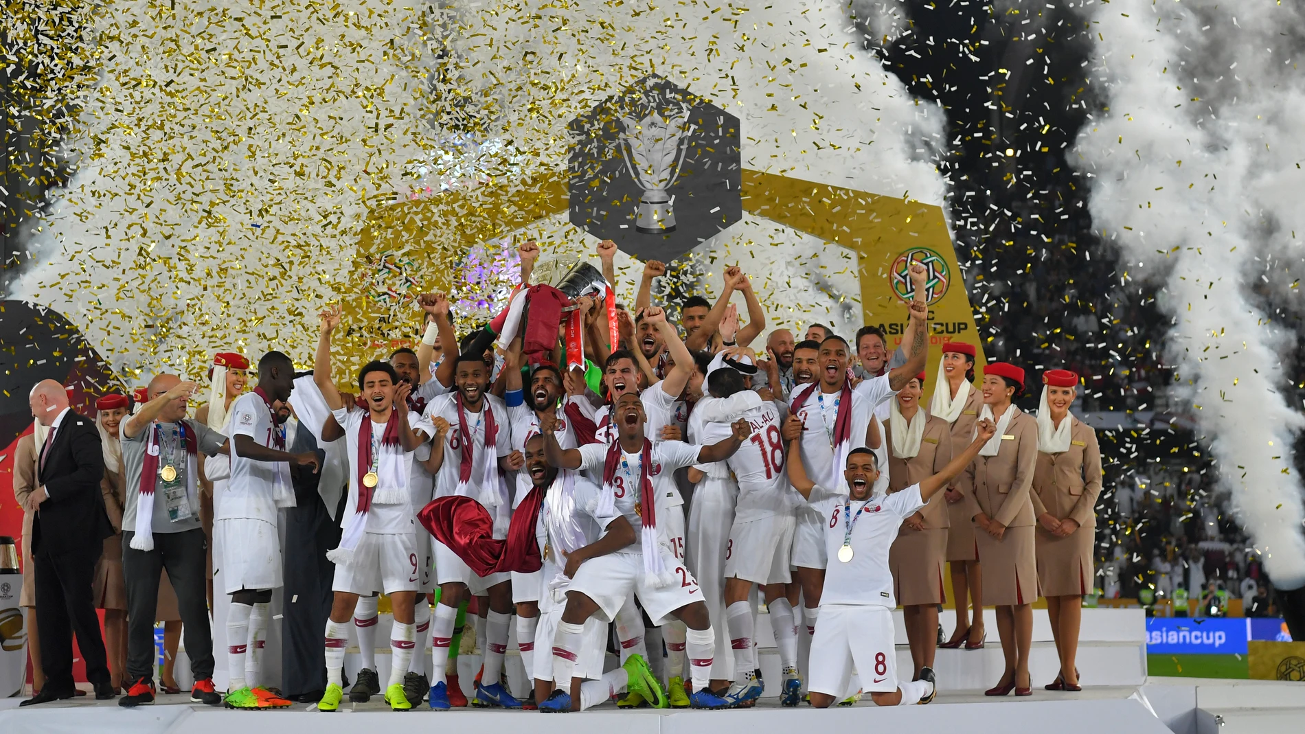 Catar celebrando su victoria en la Copa Asia Catar celebrando su victoria en la Copa Asia