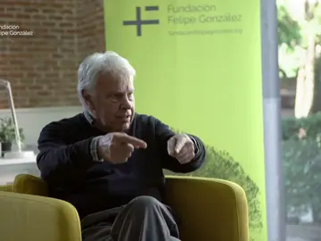 Felipe González: "Estamos entrando en un aquelarre que España no se merece" Felipe González: "Estamos entrando en un aquelarre que España no se merece"