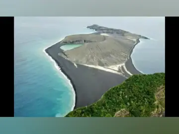 Nace una isla misteriosa tras la erupción de un volcán en el Pacífico Nace una isla misteriosa tras la erupción de un volcán en el Pacífico