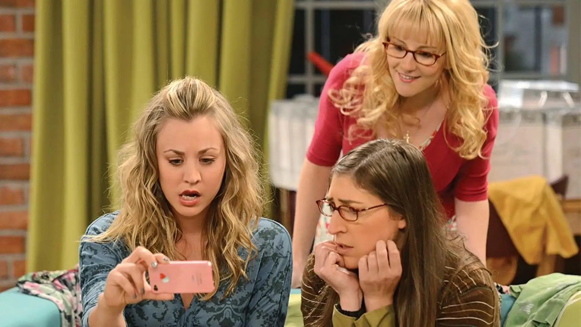 Penny, Amy y Bernadette en 'The Big Bang Theory'