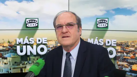 Ángel Gabilondo en los estudios de Onda Cero Ángel Gabilondo durante una entrevista en Onda Cero