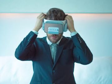 Diseñan unas gafas de realidad virtual para aprender a hablar en público