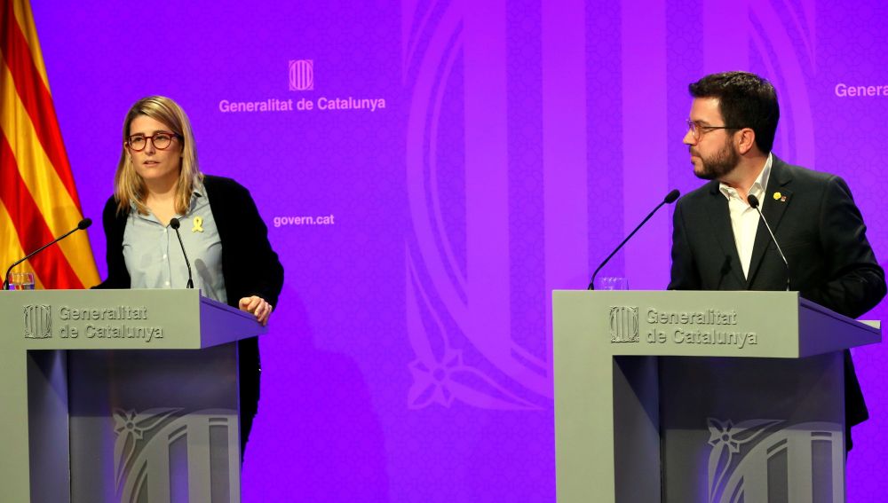 El vicepresidente del Govern i conseller de Economía, Pere Aragonès y la consellera de la Presidencia y portavoz del Govern, Elsa Artadi 