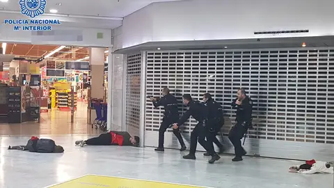 Simulacro de atentado en Las Palmas Simulacro de atentado en Las Palmas